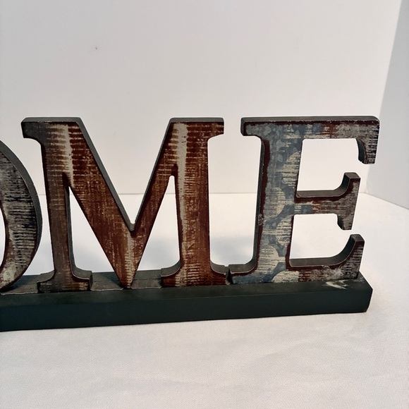 Rustic Farmhouse Home Decor Sign - Picture 3 of 4